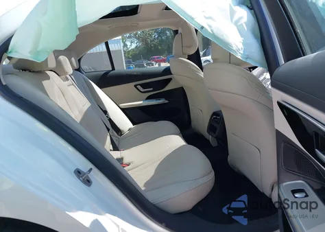 2025 Mercedes-Benz E 350 from USA, damaged, VIN W1KLF4GB5SA126173